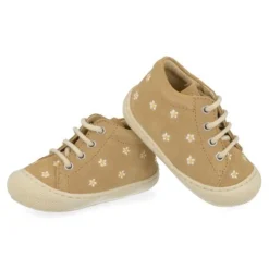 babyschoenen beige