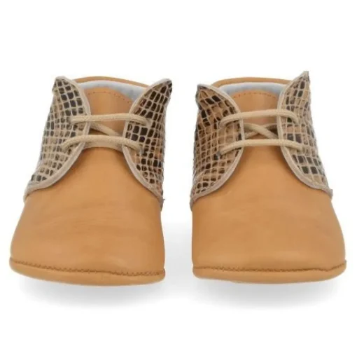 babyschoenen cognac