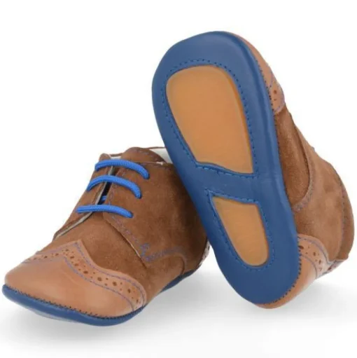 babyschoenen cognac