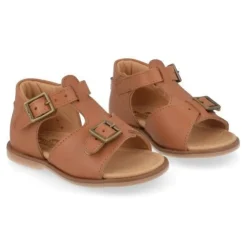 sandalen cognac