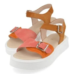 sandalen cognac