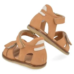 sandalen cognac