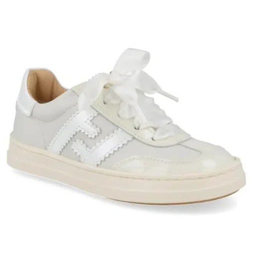 sneakers beige