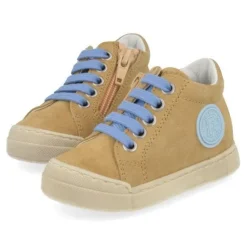 sneakers beige