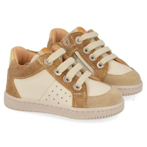 sneakers beige
