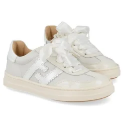 sneakers beige