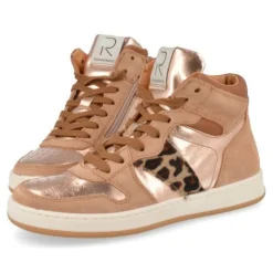 sneakers beige