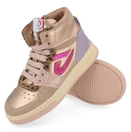 sneakers beige