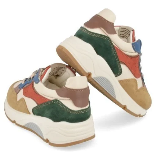 sneakers beige