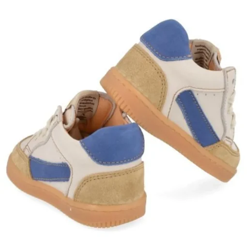 sneakers beige