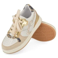 sneakers beige
