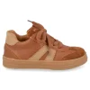 sneakers cognac