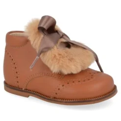 sneakers cognac