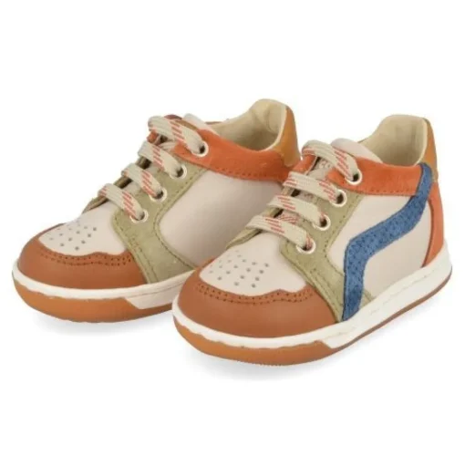 sneakers cognac