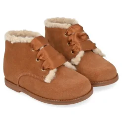 sneakers cognac