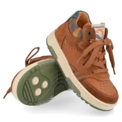sneakers cognac