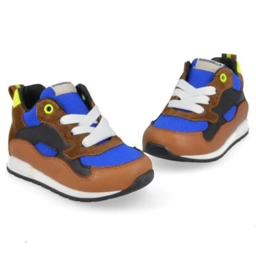 sneakers cognac