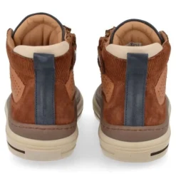 sneakers cognac