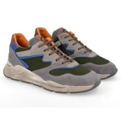 sneakers grijs