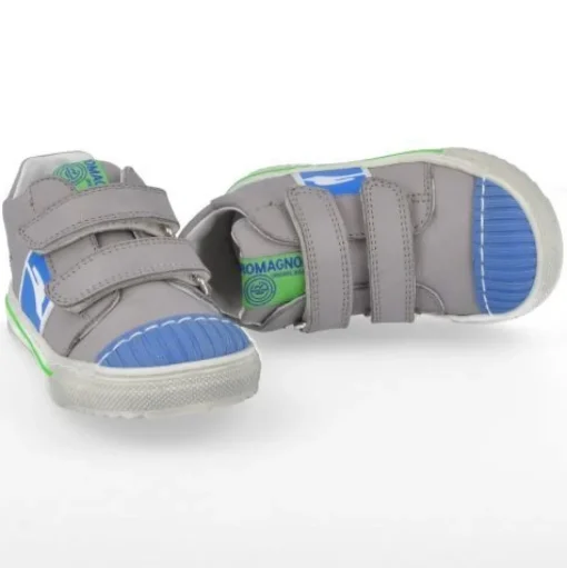sneakers grijs