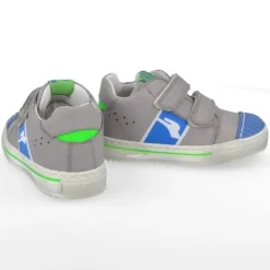 sneakers grijs