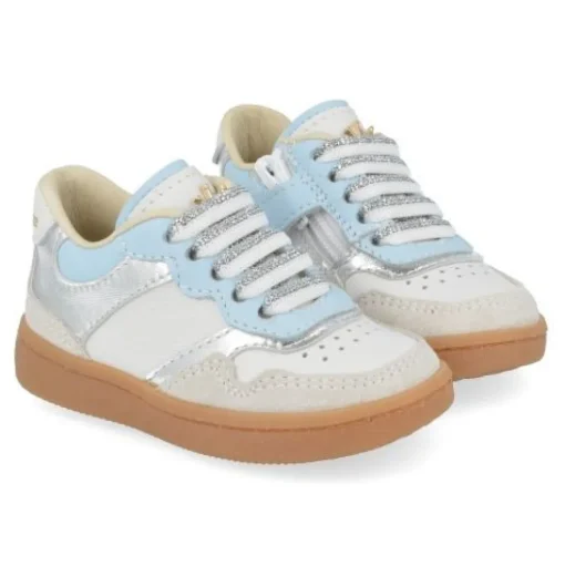 sneakers lichtblauw