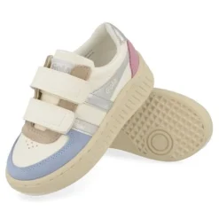 sneakers lichtblauw