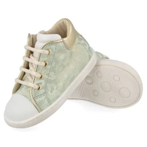 sneakers mint