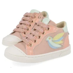 sneakers roze