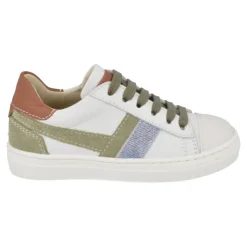 sneakers wit