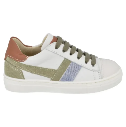 sneakers wit