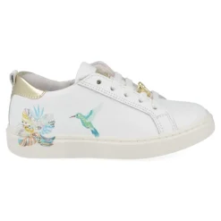 sneakers wit