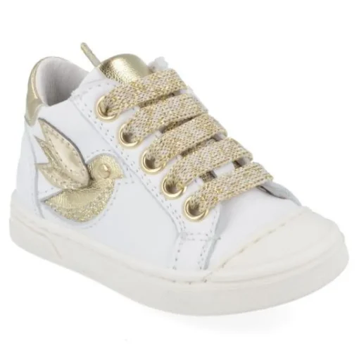 sneakers wit