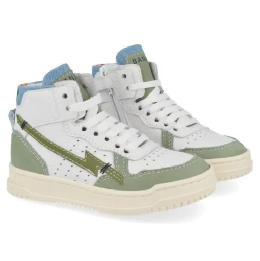 sneakers wit