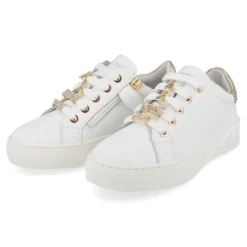 sneakers wit