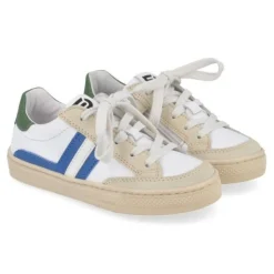 sneakers wit