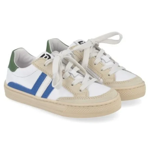 sneakers wit