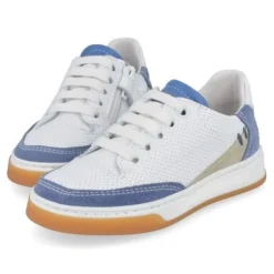 sneakers wit