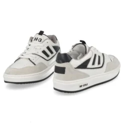 sneakers wit