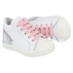sneakers wit