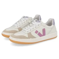 sneakers wit