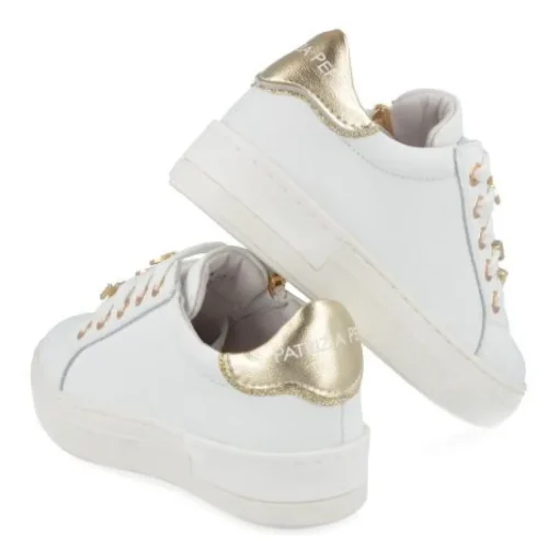 sneakers wit