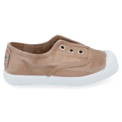 sport-en speelschoenen beige