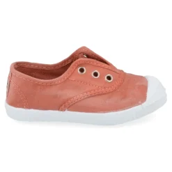 sport-en speelschoenen roest