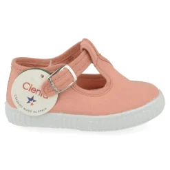 sport-en speelschoenen roze