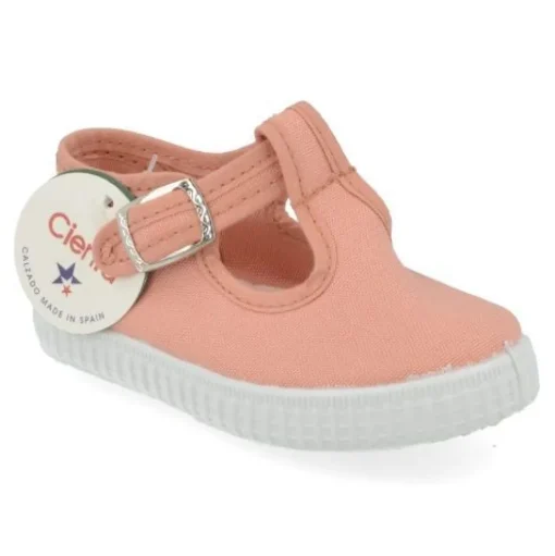 sport-en speelschoenen roze