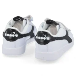 sport-en speelschoenen wit