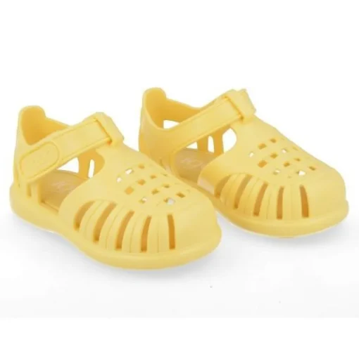 watersandalen geel