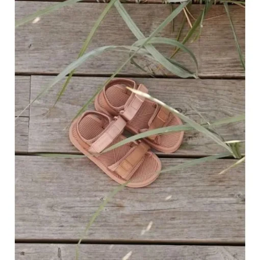 watersandalen roze
